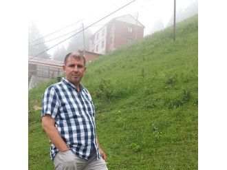 Emekli Polis Memuru Tapu Müdürlüğü Önünde İntihar Etti