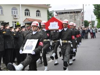 Evinde Vefat Eden Uzman Jandarma Çavuş Son Yolculuğuna Uğurlandı