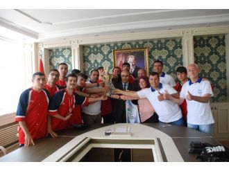 İşitme Engelliler Şampiyonlukta Engel Tanımadı
