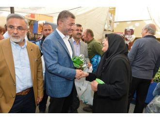 Başkan Türkmen, Pazar Esnafını Ziyaret Etti