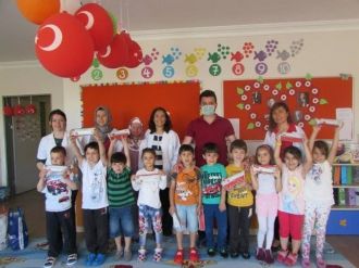 Sandıklı’da Miniklere Diş Çürümelerine Karşı Flor Vernik Uygulaması Yapıldı