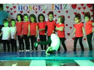 Minik Yürekler Büyüledi