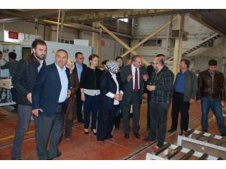 Ak Parti Milletvekili Adayları Fabrikaları Geziyor