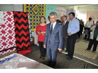 Sandıklı’da Kursiyerler Kurs Bitirme Belgelerini Aldı