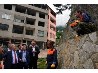 Pekşen Seçim Gezilerini Sürdürüyor