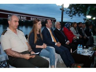 Meriç Nehri Kıyısında Klasik Müzik Konseri
