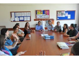 Memiş, Okuldaki Okuma Köşesini İnceledi