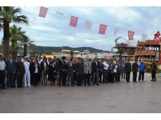 Ayvalık’ta Düşmana Askeri İlk Kurşunun Atılışının 96. Yılı Törenle Kutlandı