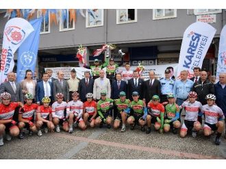 Pedallara Karesi İçin Basıldı