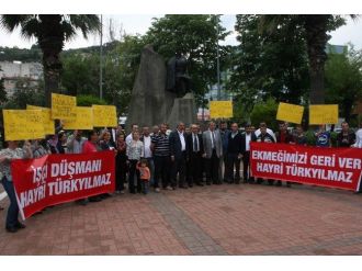 İşten Çıkarılan İşçiler Mudanya Belediyesi’ni Protesto Etti