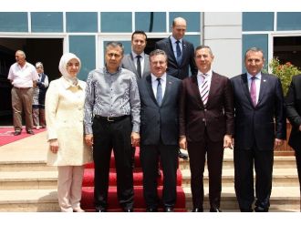 Vali Yerlikaya Domotex Turkey Halı Fuarını Ziyaret Etti