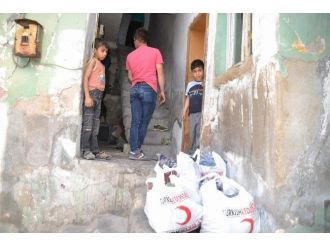 Kızılay’dan Zing Ailesine Yardım
