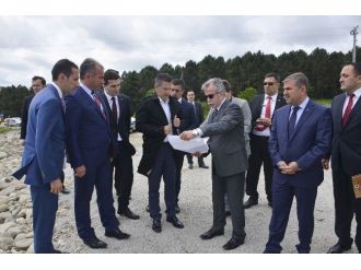 Bakan Canikli Kampüs Alanını İnceledi