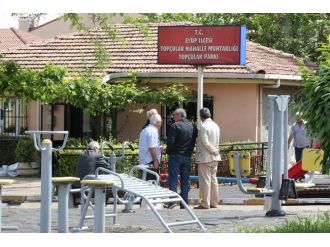 Eyüp’te Aile Sağlığı Merkezi Yapımına Chp’li Gruptan Engel