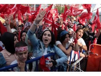 Erdoğan Adana’da Yoğun İlgiyle Karşılandı