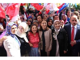 Karapürçek’te Miting Gibi Açılış