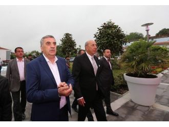 Toçoğlu Yeni Avm’yi Gezdi
