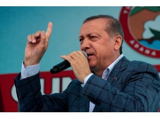 Kendisini Karşılamayan Mhp’li Başkana Nezaket Tepkisi