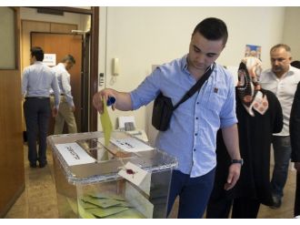 Milano’da Seçimlere Yoğun İlgi