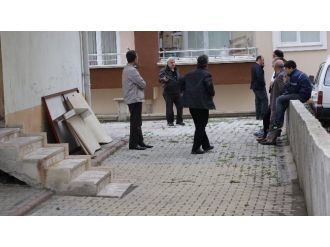 Harita Mühendisi Kendisini Asarak İntihar Etti