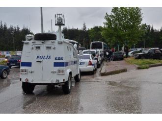 Bildiri Dağıtan Ak Parti Gençlik Kolları Üyelerine Saldırı: 2 Yaralı