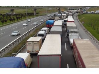 Tem Otoyolu’nda Kaza: 7 Yaralı