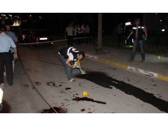 4 Kişiyi Vurduktan Sonra Oğlunu Rehin Aldı