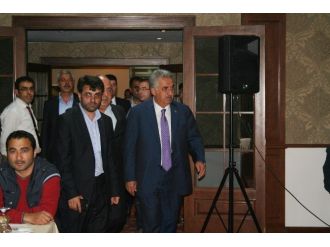 Eski Gümrük Ve Ticaret Bakanı Yazıcı Kars’ta