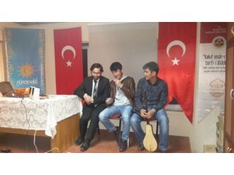 İpek,”kazak Türklerinde Dombıra Çalamayana Kız Verilmezdi”