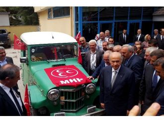 Bahçeli’ye Gümüşhane’de Süpriz Hediye