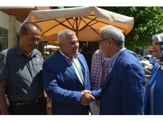 Ak Parti’li Lütfi Elvan Alanya’da Turizm Sektör Temsilcileriyle Buluştu