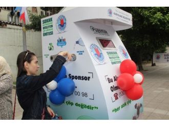 Sokak Hayvanları Geri Dönüşümle Doyacak