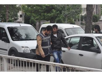 Öldüresiye Dövdükleri Arkadaşlarını Ormana Attılar