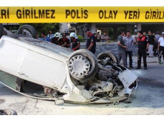 Polisten Kaçarken Kaza Yapan Otomobilden Uzun Namlulu Silah Çıktı