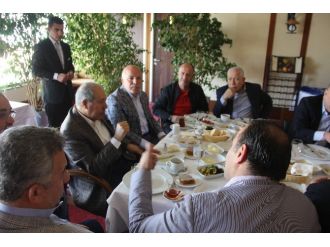 Sekmen, Büyükelçilerle Kahvaltıda Biraraya Geldi