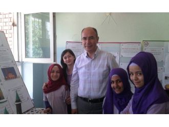 Ayvalık İmam Hatip Ortaokulunun Tübitak Bilim Fuarı Büyüledi