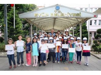 On Yirmi Bilgi Evleri Öğrencileri Başkan Aydın’ı Ziyaret Etti