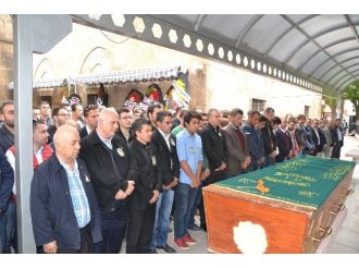 Gazeteci Acar Son Yolculuğuna Uğurlandı