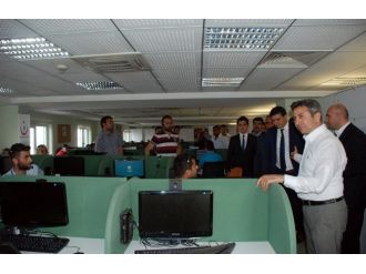 Ak Parti Grup Başkanvekili Aydın’dan Çağrı Merkezine Ziyaret