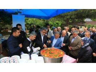 İbrahim Tennuri Hazretleri Anıldı, Hisarcık Fatih Parkı “Pilav Şenliği”