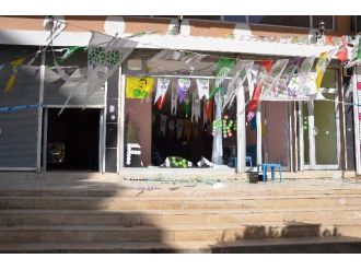Silvan’da Hdp Kadın Seçim Bürosuna Saldırı