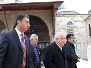 Tbmm Başkanı Çiçek Mevlana Müzesini Ziyaret Etti