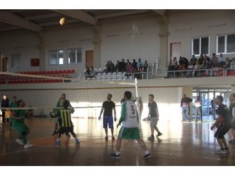 Diyadin’de Voleybol Turnuvası