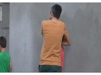 Sürpriz Ziyarete Gelen Çocuklar Babalarının Ölüsüyle Karşılaştı