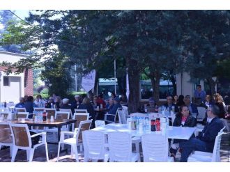 Makina Mühendisleri Yaptıkları Piknikle ’Yaza Merhaba’ Dedi