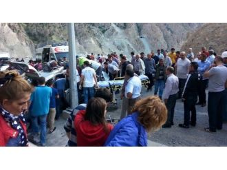 Feci Kaza: 1 Ölü, 5 Yaralı
