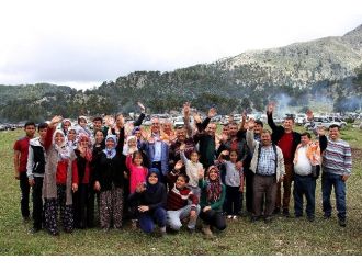 Ak Parti Adayı Aydın, Dumanlı Yaylası’nda Yörüklerle Buluştu