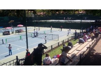 Tenis Deniz Spor Kulübü 12 Yaş Tenis Yıldızlarını Misafir Ediyor