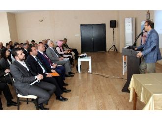 Hakan Çavuşoğlu: 7 Haziran Seçimleri Diğer Seçimlerden Daha Önemli