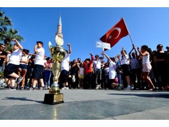 Türkiye Birincisi Oldular Coşkuyla Karşılandılar